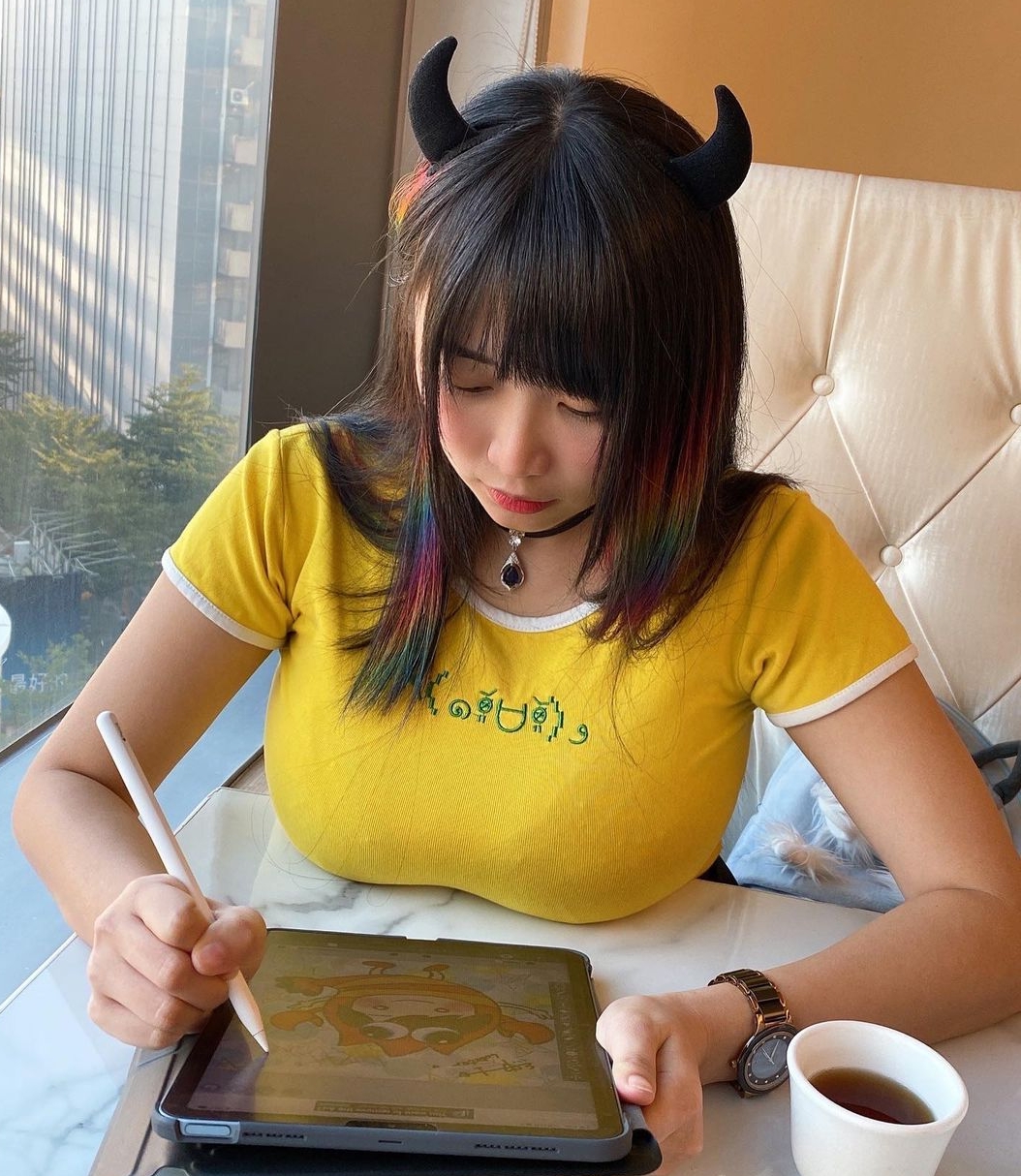 情色-『泥泥學姐』最胸猛的夥伴『紳士龍蝦』！-情色-情趣No.1-PLAYNO.1玩樂達人